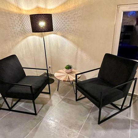 La Parenthese Du Var - Gite Avec Grande Terrasse Vue Sur Piscine Saint-Antonin-du-Var Eksteriør billede
