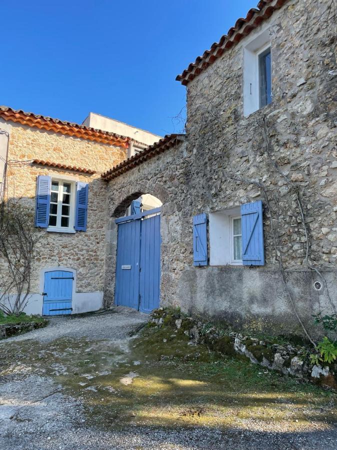 La Parenthese Du Var - Gite Avec Grande Terrasse Vue Sur Piscine Saint-Antonin-du-Var Eksteriør billede