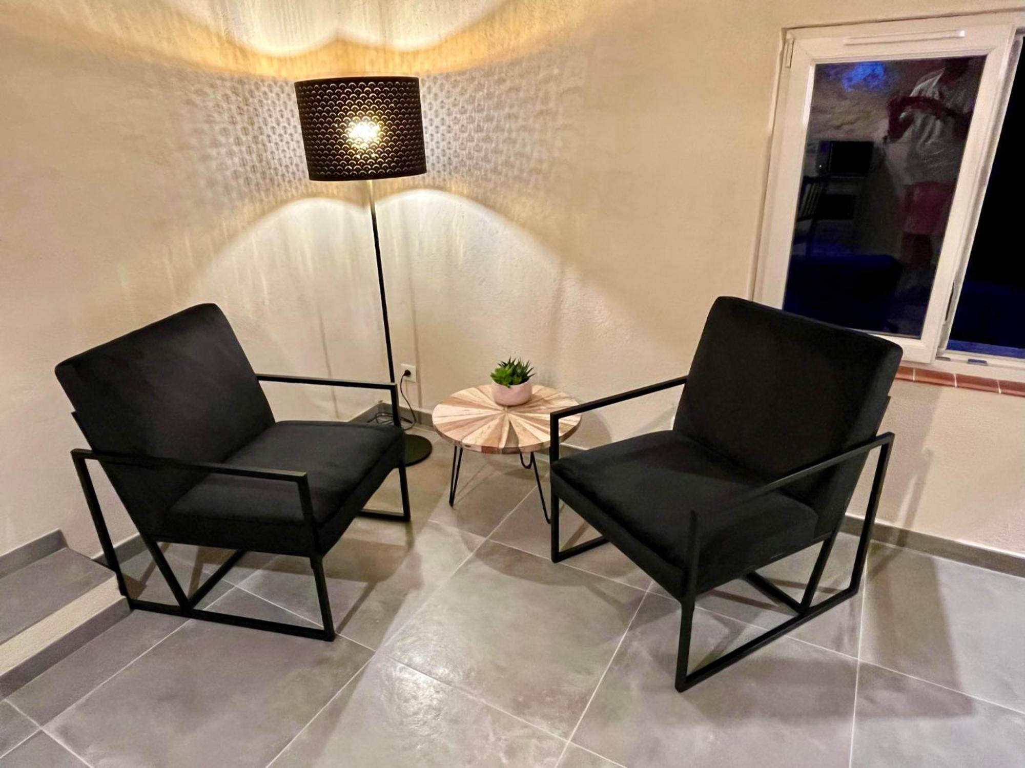 La Parenthese Du Var - Gite Avec Grande Terrasse Vue Sur Piscine Saint-Antonin-du-Var Eksteriør billede